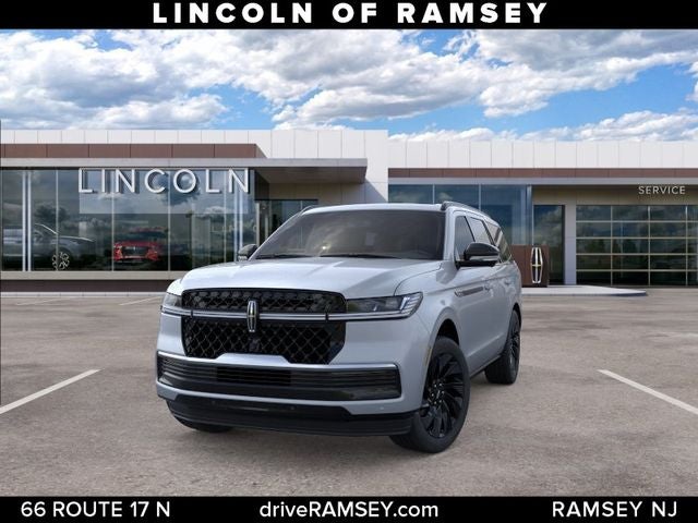 2026 Lincoln Navigator — side profile view