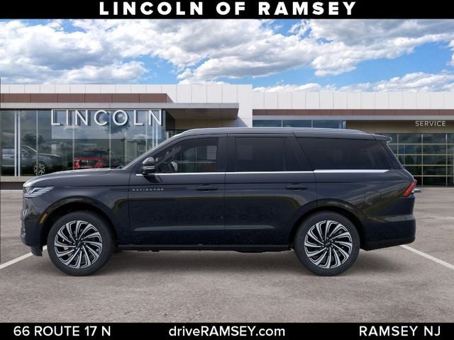 2026 Lincoln Navigator — rear three-quarter view
