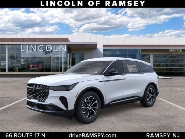 2026 Lincoln Nautilus Premiere in White Platinum Clearcoat Metallic — front three-quarter view