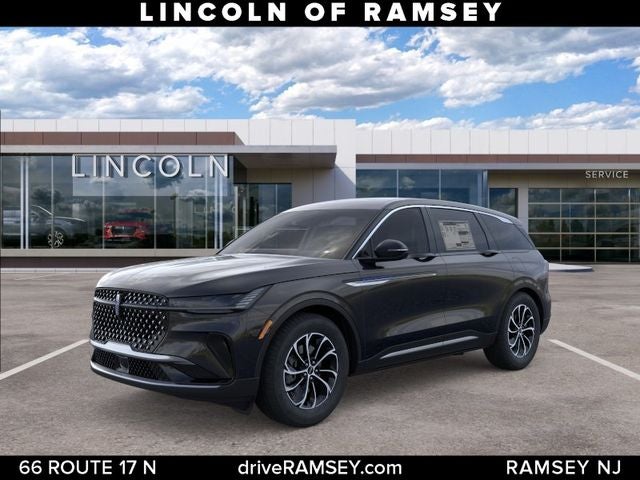 2026 Lincoln Nautilus Premiere in Infinite Black Metallic Clearcoat — front three-quarter view