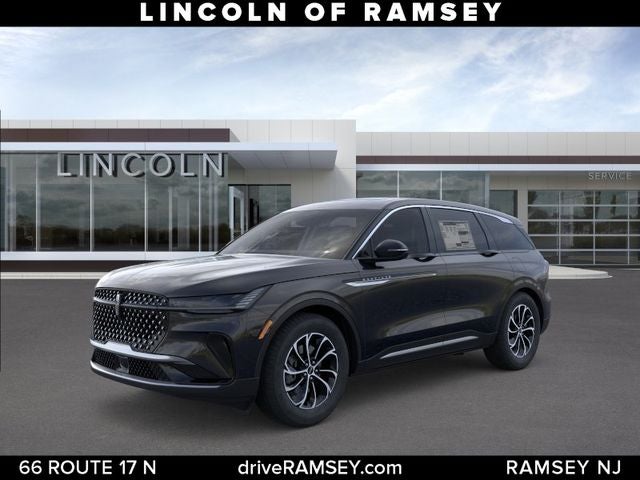 2026 Lincoln Nautilus Premiere in Black Metallic — front three-quarter view