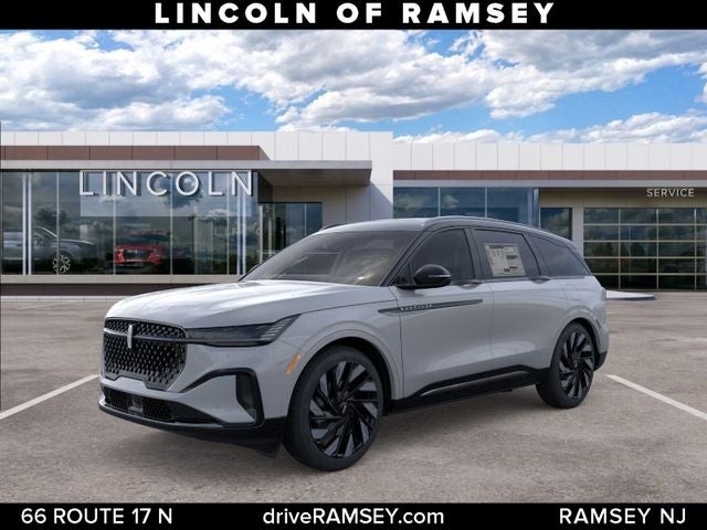2026 Lincoln Nautilus Reserve in Gray Matter Metallic Clearcoat — front three-quarter view